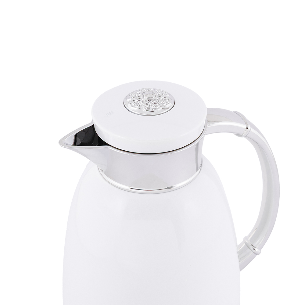 White/Chrome Vacuum Flask - 1 Litre