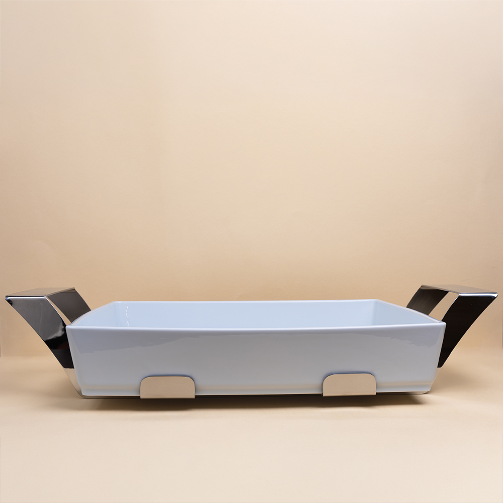 Rectangular dish cm 36x24,5 h6 with stainless steel holder cm 49x33 h. 10