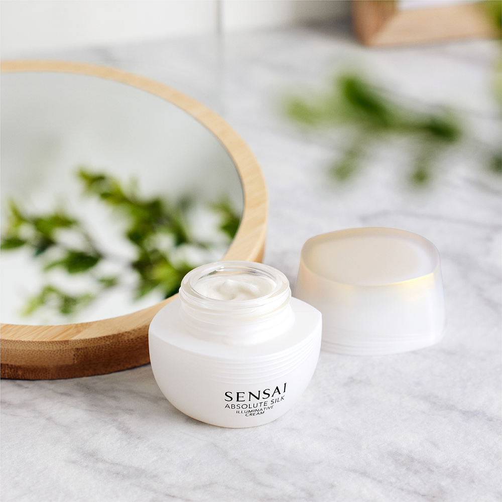 Absolute Silk Illuminative Cream - 40ml