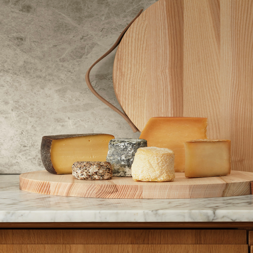 Utility Board Ash & Leather Handle 35cm